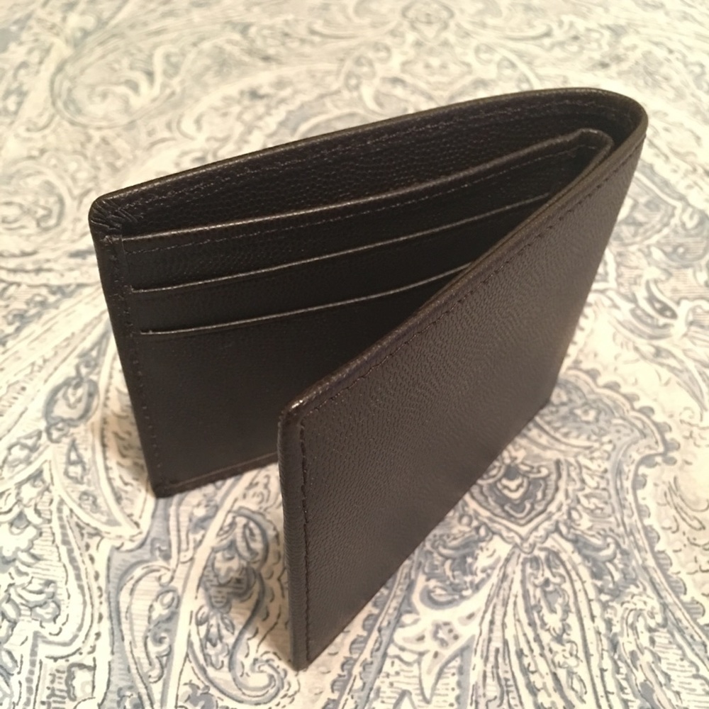 Banana Republic men’s wallet